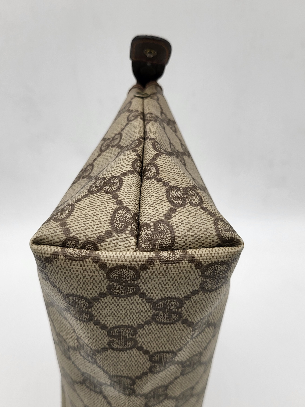 Gucci Beige/Brown GG Supreme Coated Canvas Cosmetic Clutch, Authentic.. - Picture 7 of 14